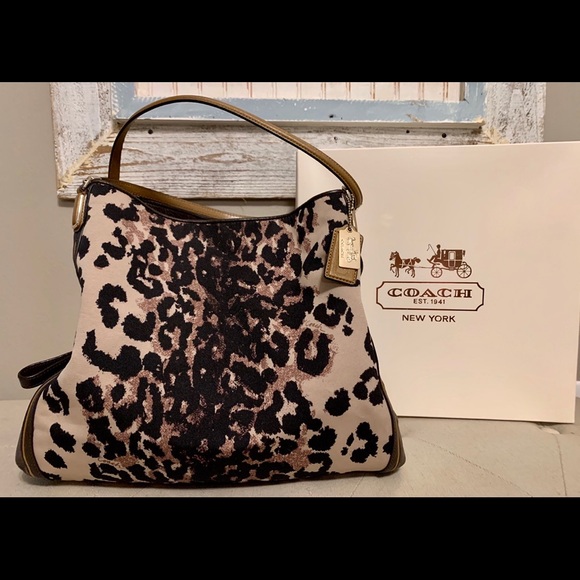 Coach Phoebe - Picture 1 of 4